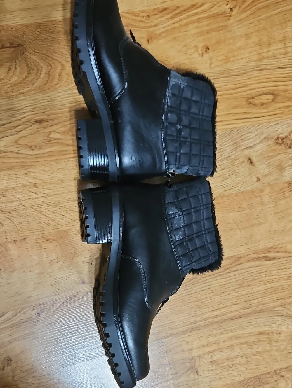 totes Black Quilted Faux-Fur Winter Ankle Boots